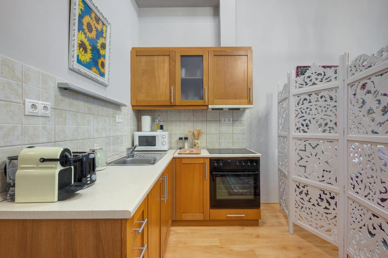 Bohemian Studio In The City Centre Budapest Exterior photo