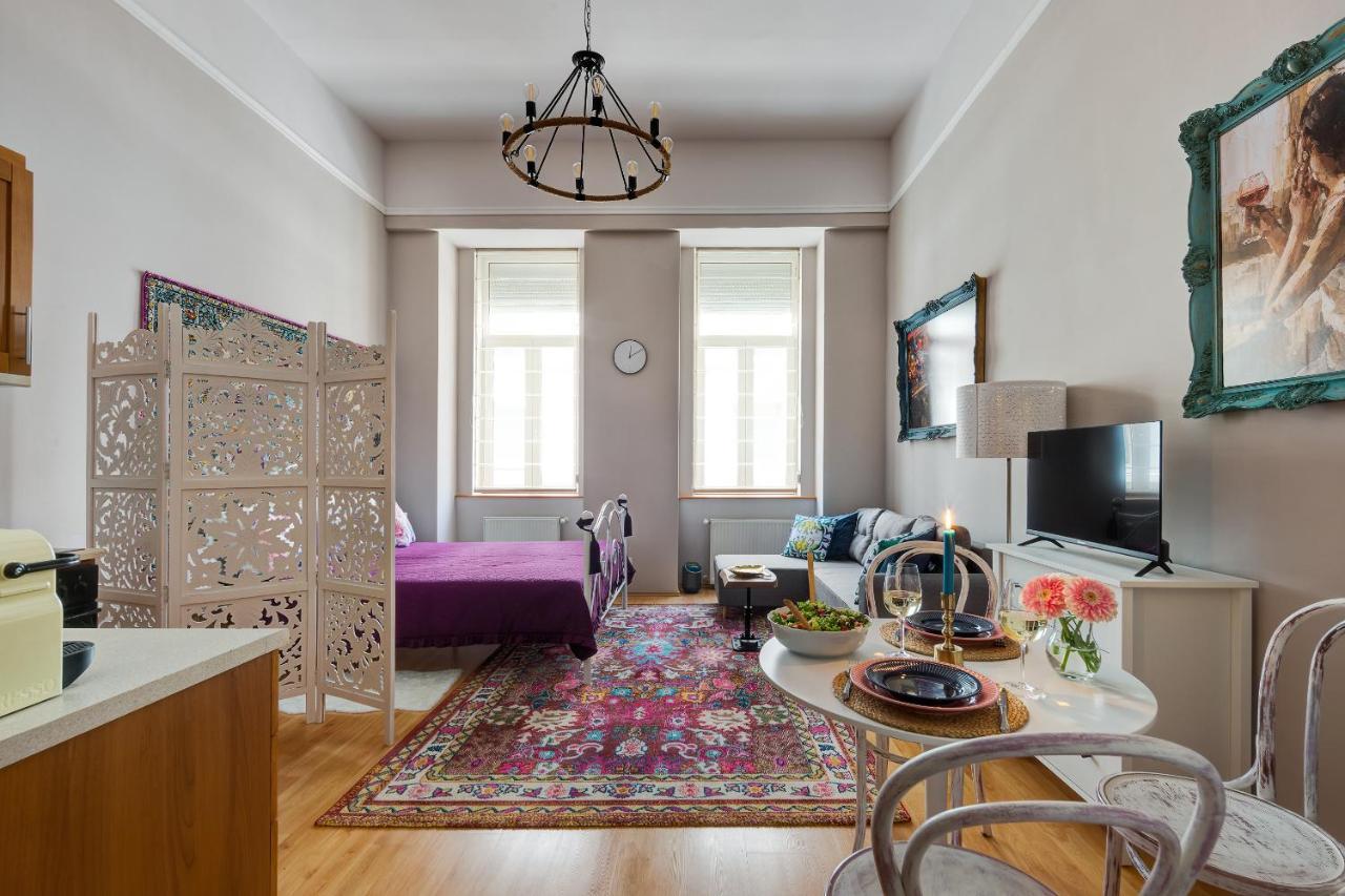 Bohemian Studio In The City Centre Budapest Exterior photo